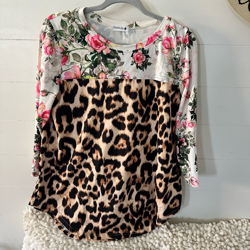 NUGGLES Top